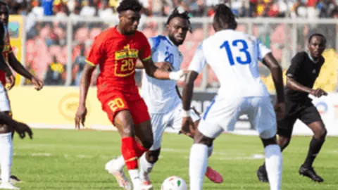 申花国安中超对决2-2战平，握手言和