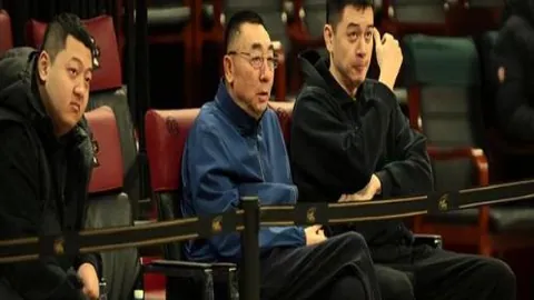 “印第安韦尔斯网球赛 男单种子兹维列夫首轮遭淘汰”